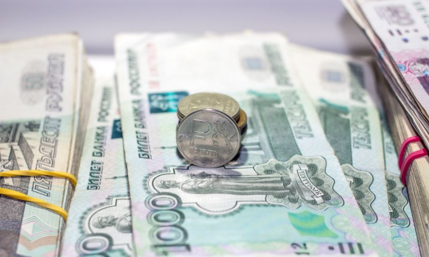 недостача в 1,6 миллиона рублей грозит экс-продавцу тц в благовещенске уголовным делом